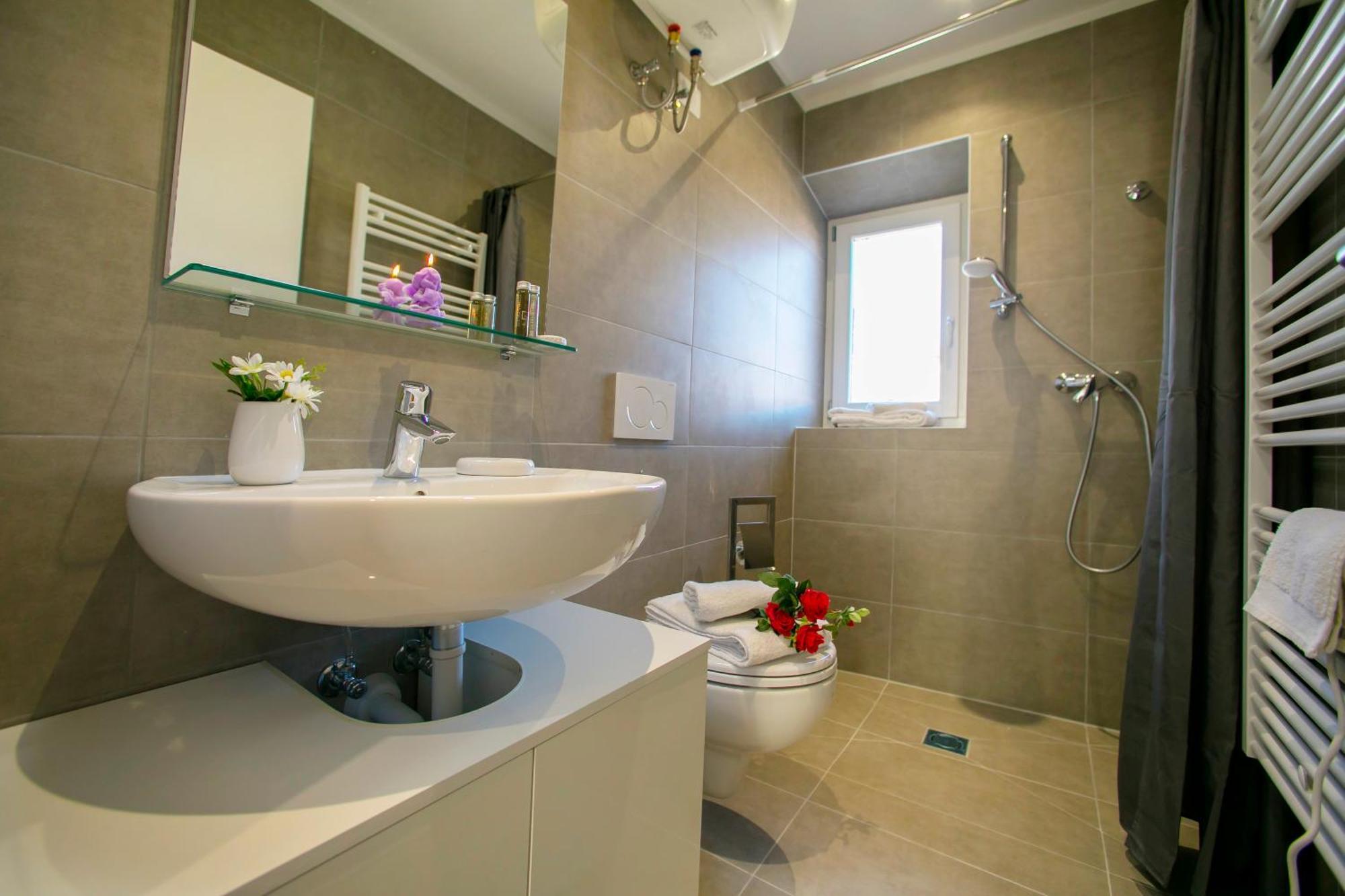 Nido Sui Tetti Di Riva Del Garda - Happy Rentals المظهر الخارجي الصورة
