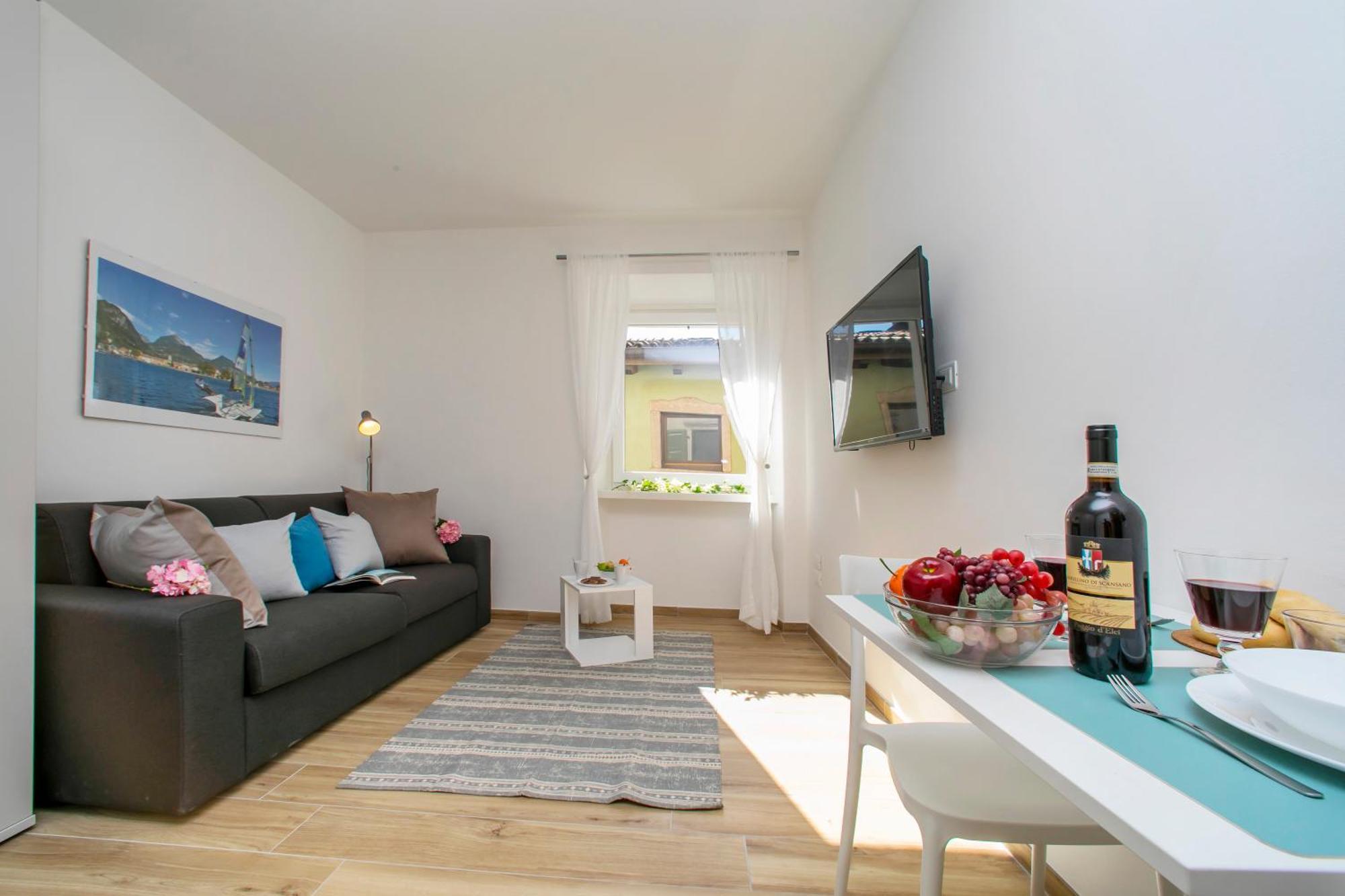 Nido Sui Tetti Di Riva Del Garda - Happy Rentals المظهر الخارجي الصورة