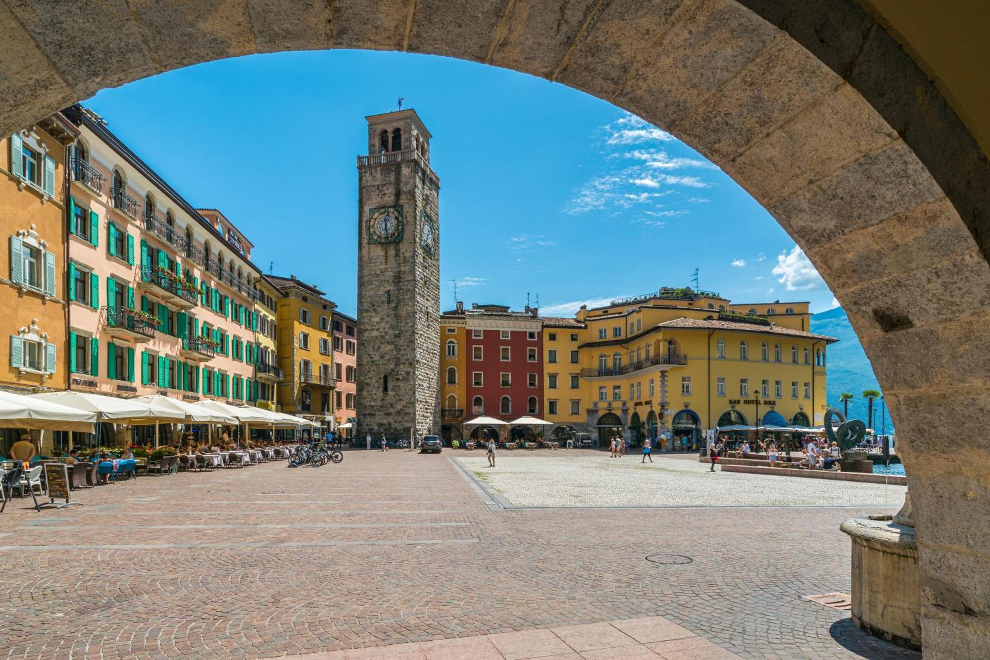 Nido Sui Tetti Di Riva Del Garda - Happy Rentals المظهر الخارجي الصورة