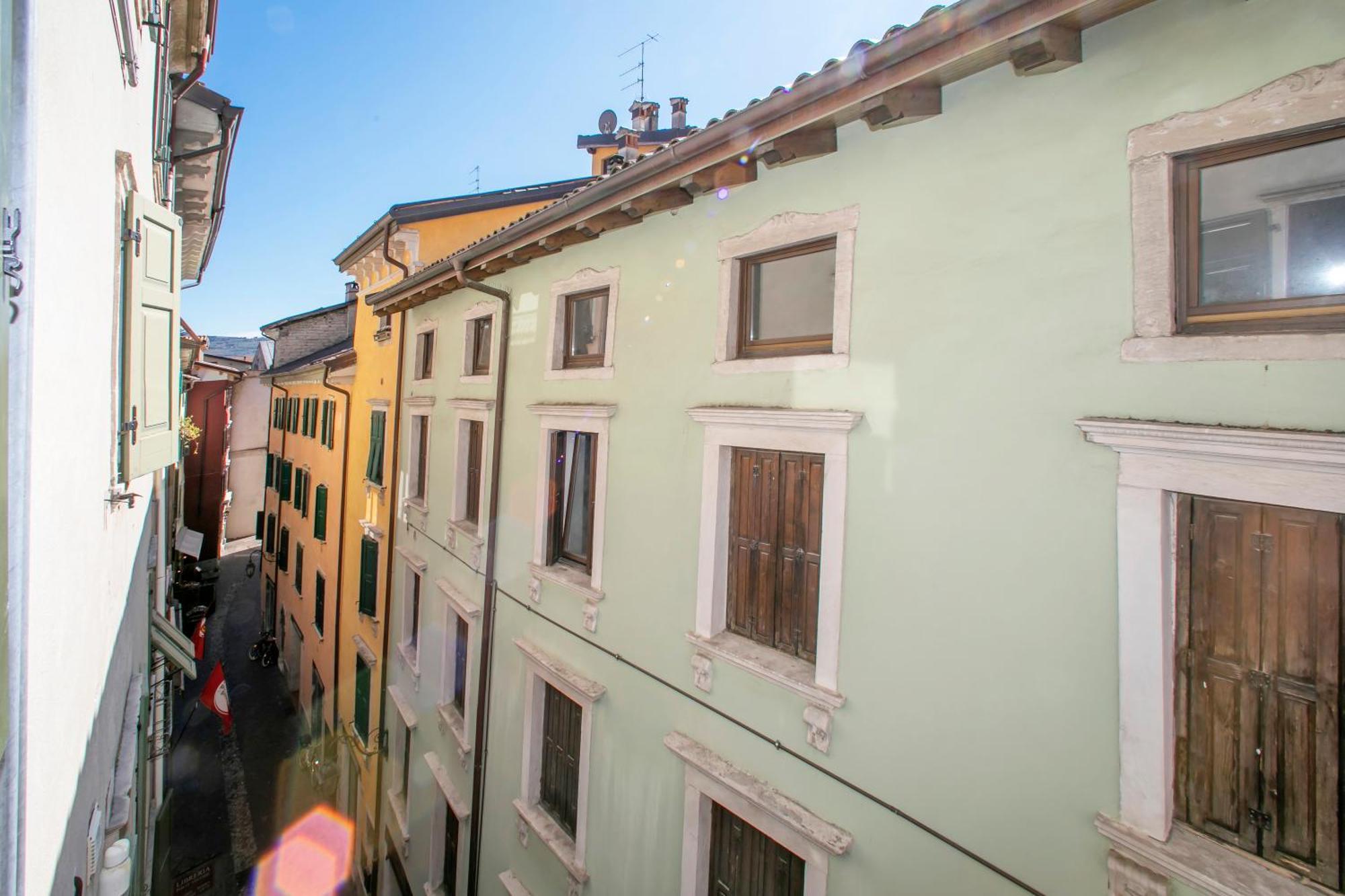 Nido Sui Tetti Di Riva Del Garda - Happy Rentals المظهر الخارجي الصورة